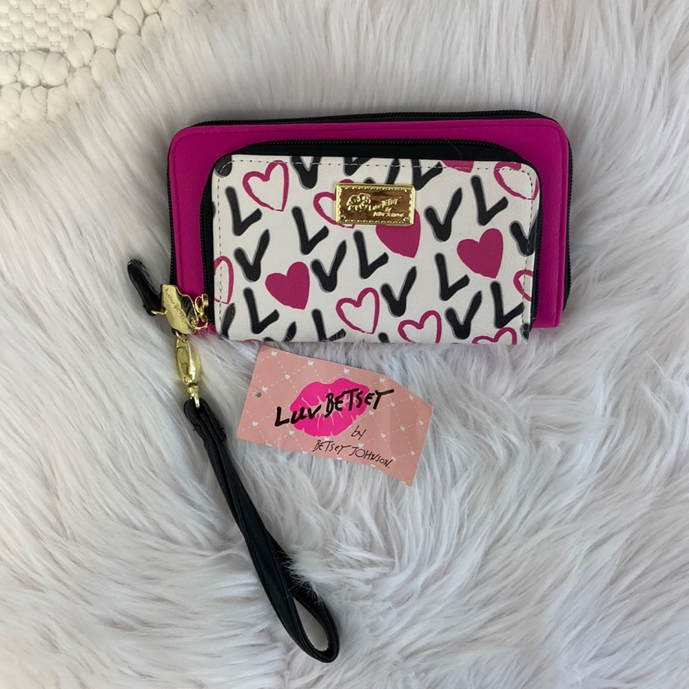 Betsey Johnson wallet NWT